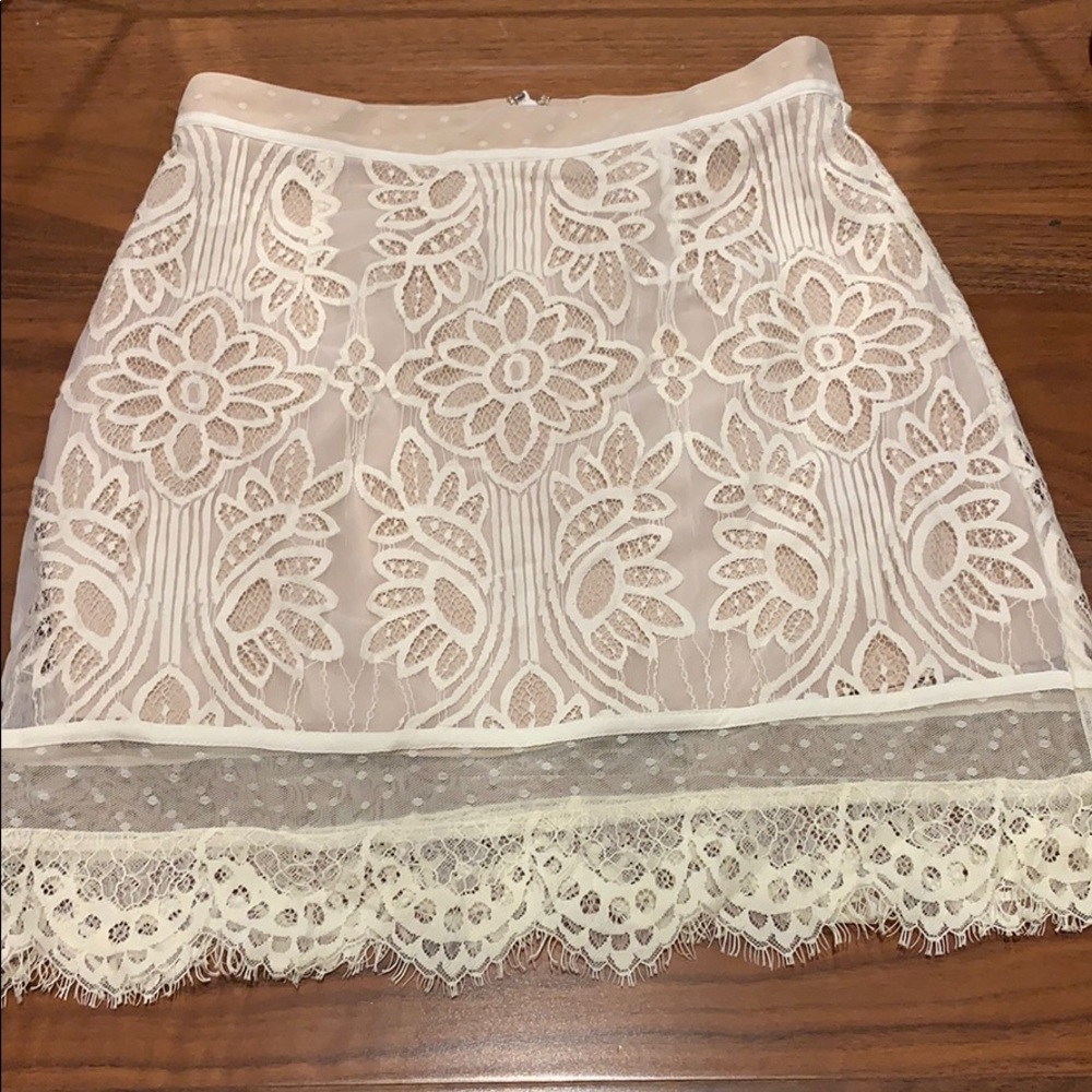 ❌SOLD❌ Lovers & Friends Lace Skirt